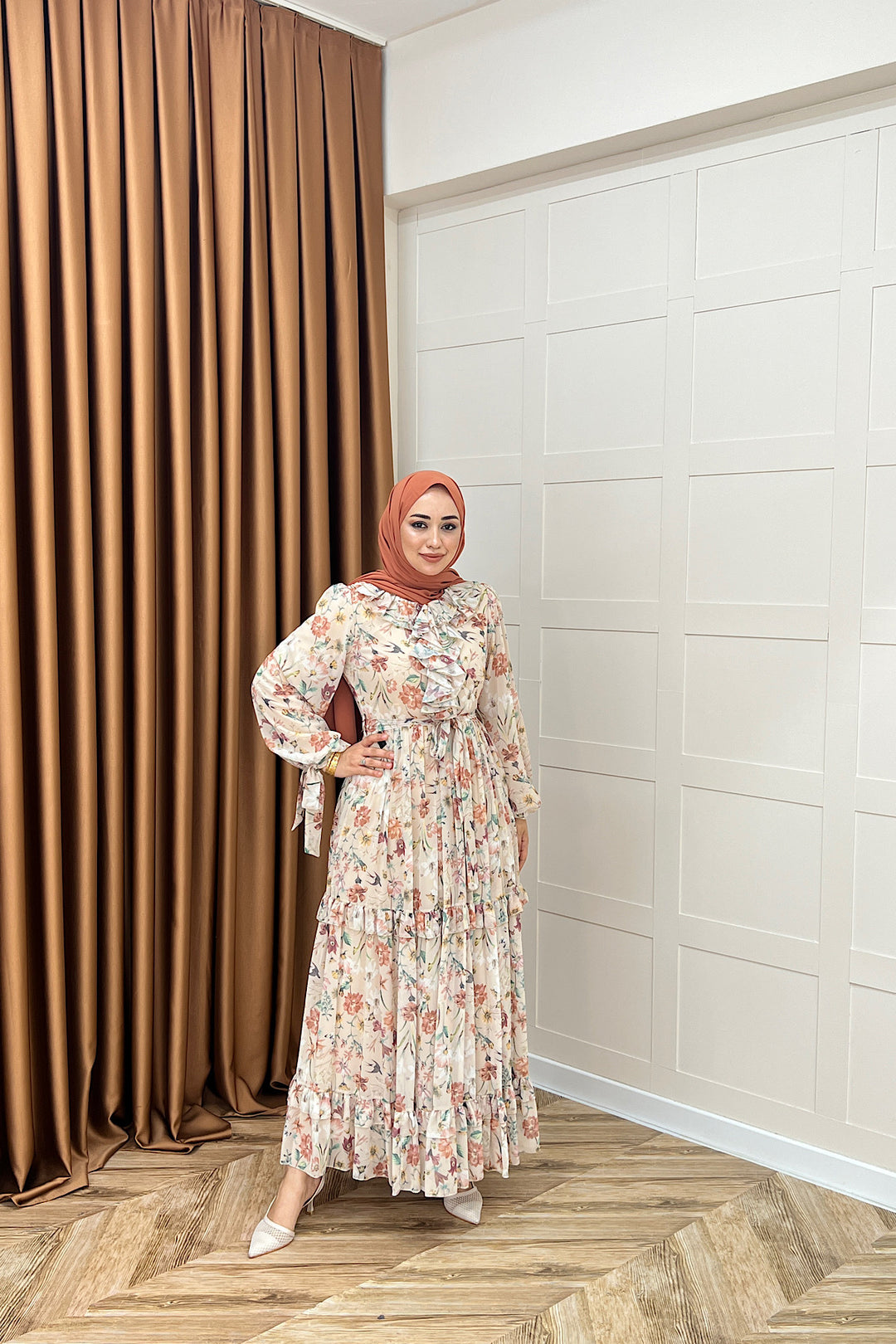 Loreno Yaka Detay Elbise Krem 03054-KREM
