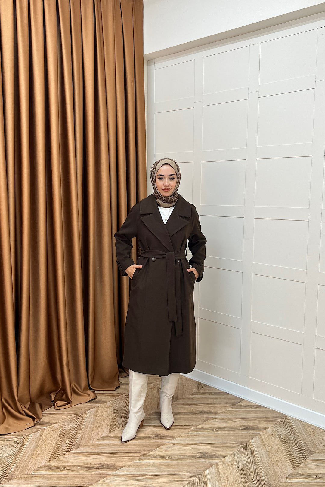 Martina Yırtmaçlı Kaban Kahverengi 5508-KAHVERENGI