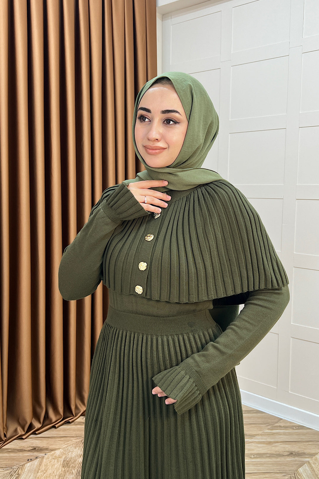 Kelebek Pelerinli Triko Elbise Haki 10200-HAKI