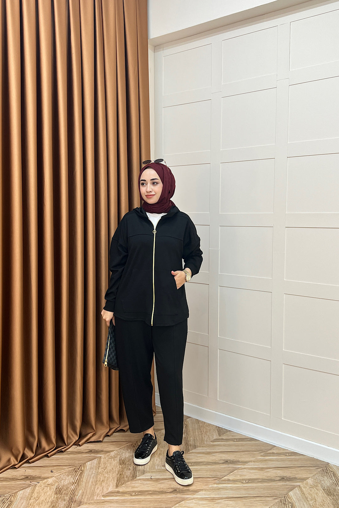 Efsa Kapüşonlu Takım Siyah 70149-SIYAH