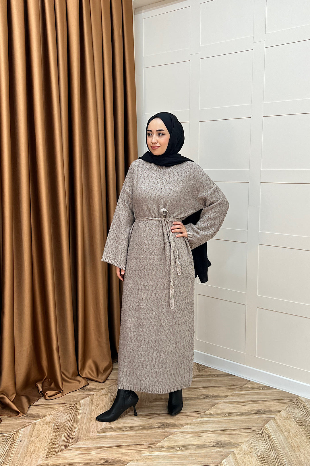 Yumoş Sim Karışımlı Salaş Triko Elbise Vizon 252500-VIZON