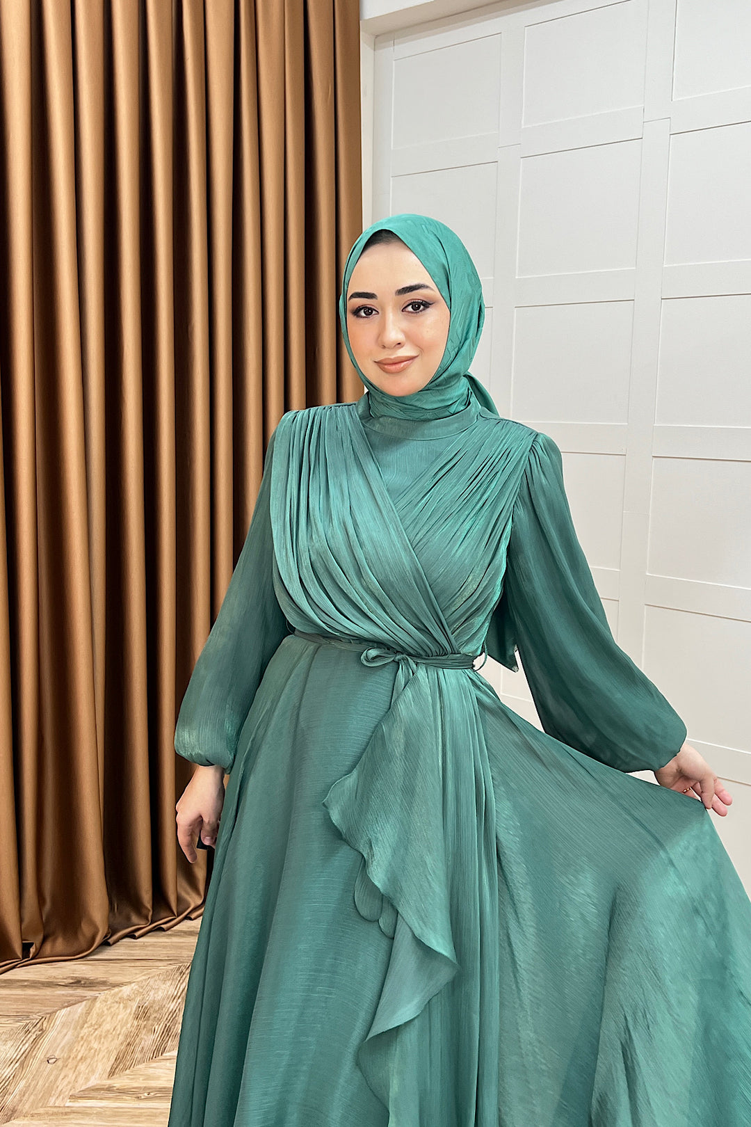 Luna Saten Abiye Mint Yeşili 3072-MINTYESILI