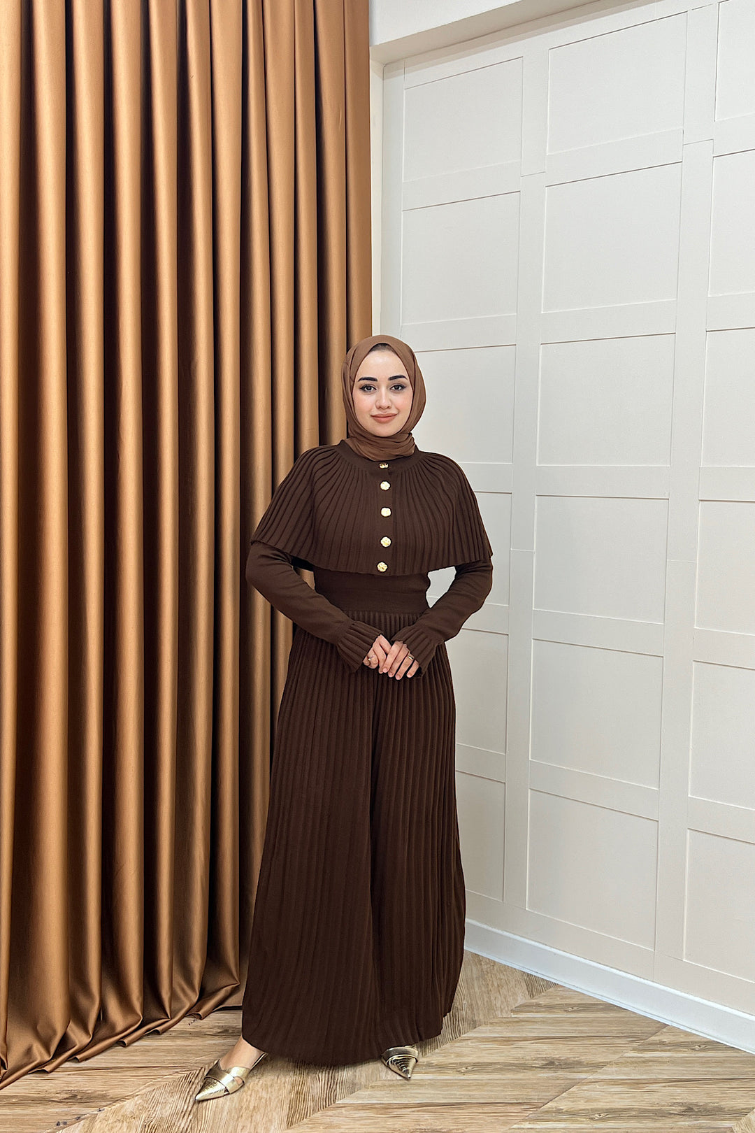 Kelebek Pelerinli Triko Elbise Kahverengi 10200-KAHVERENGI