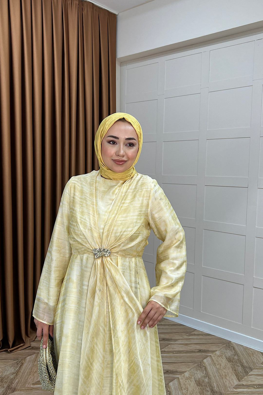 Liana Broş Detay Elbise Sarı 3104-SARI