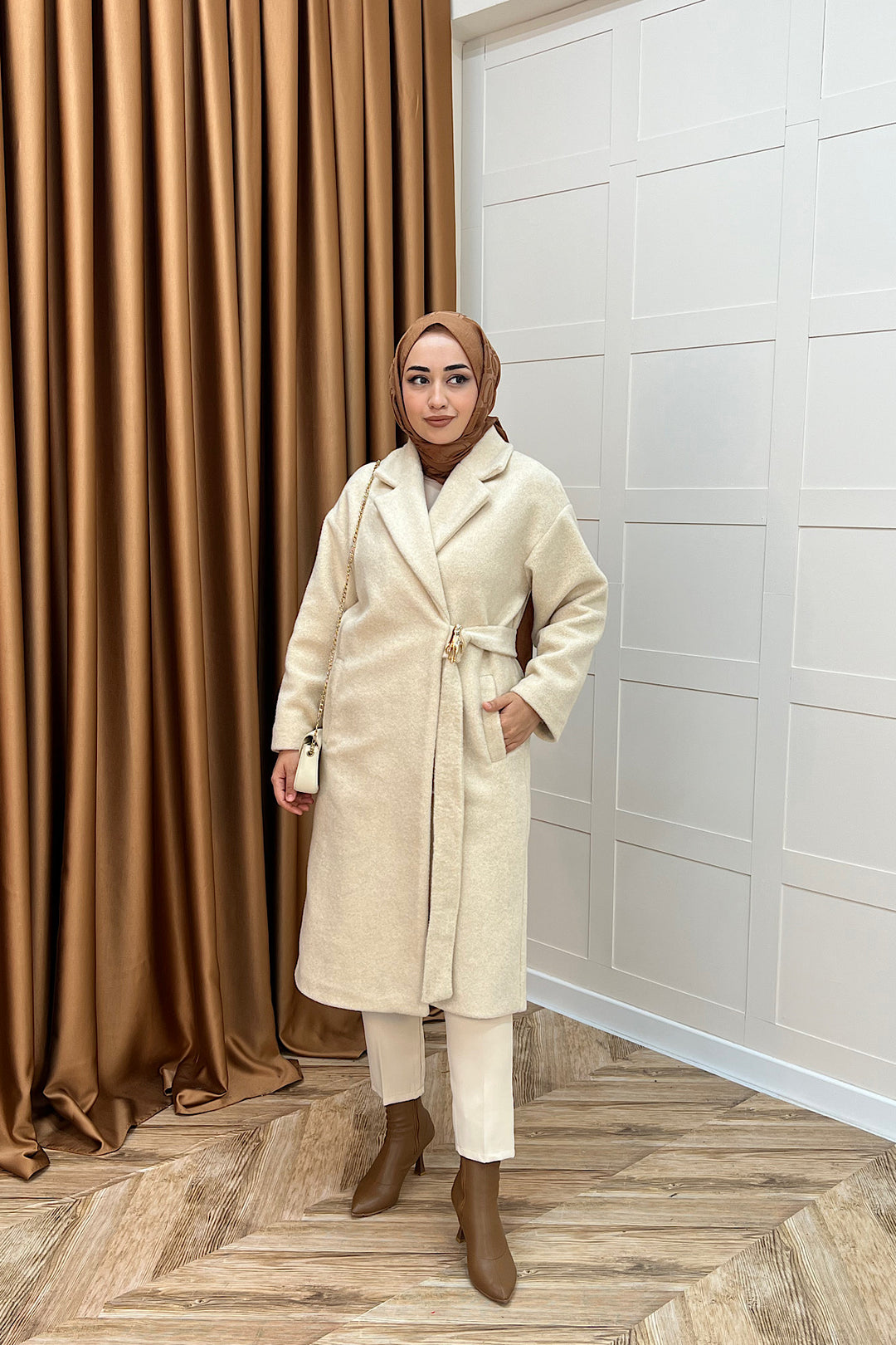 Yaren Premium Kumaş Broş Detay Kaban Taş 5511-TAS