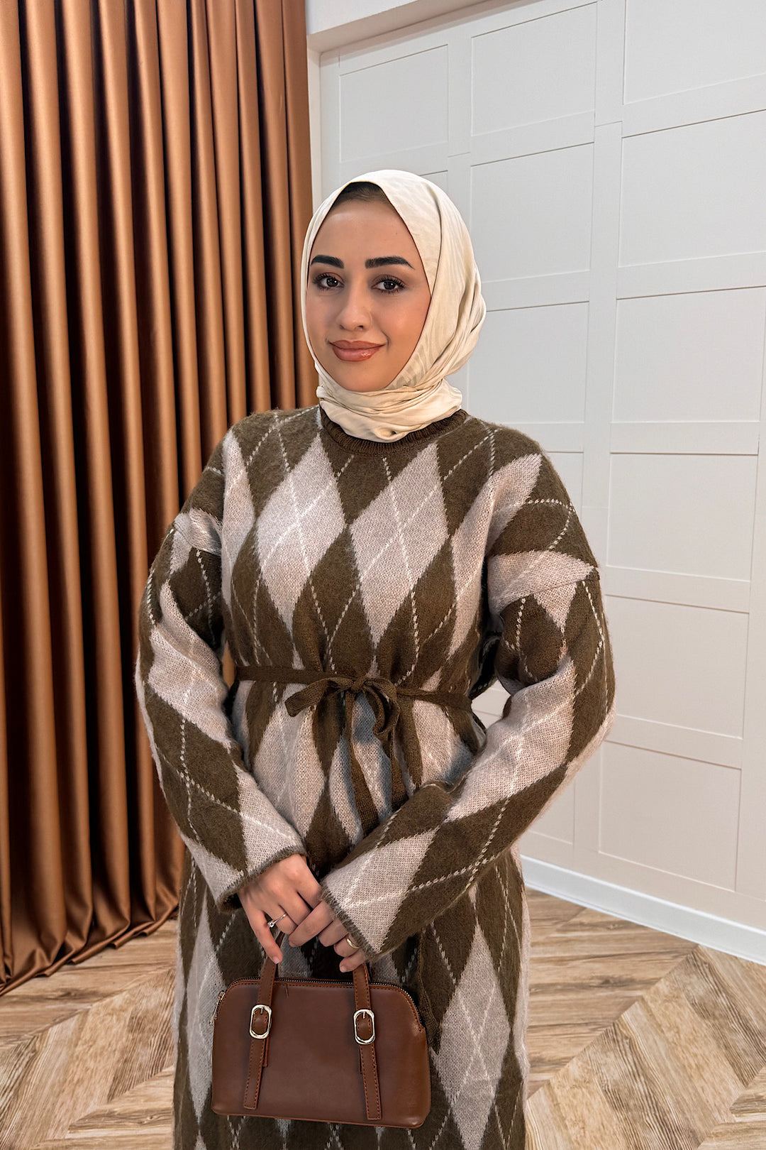 Baklava Desenli Triko Elbise Kahverengi 241300-KAHVERENGI