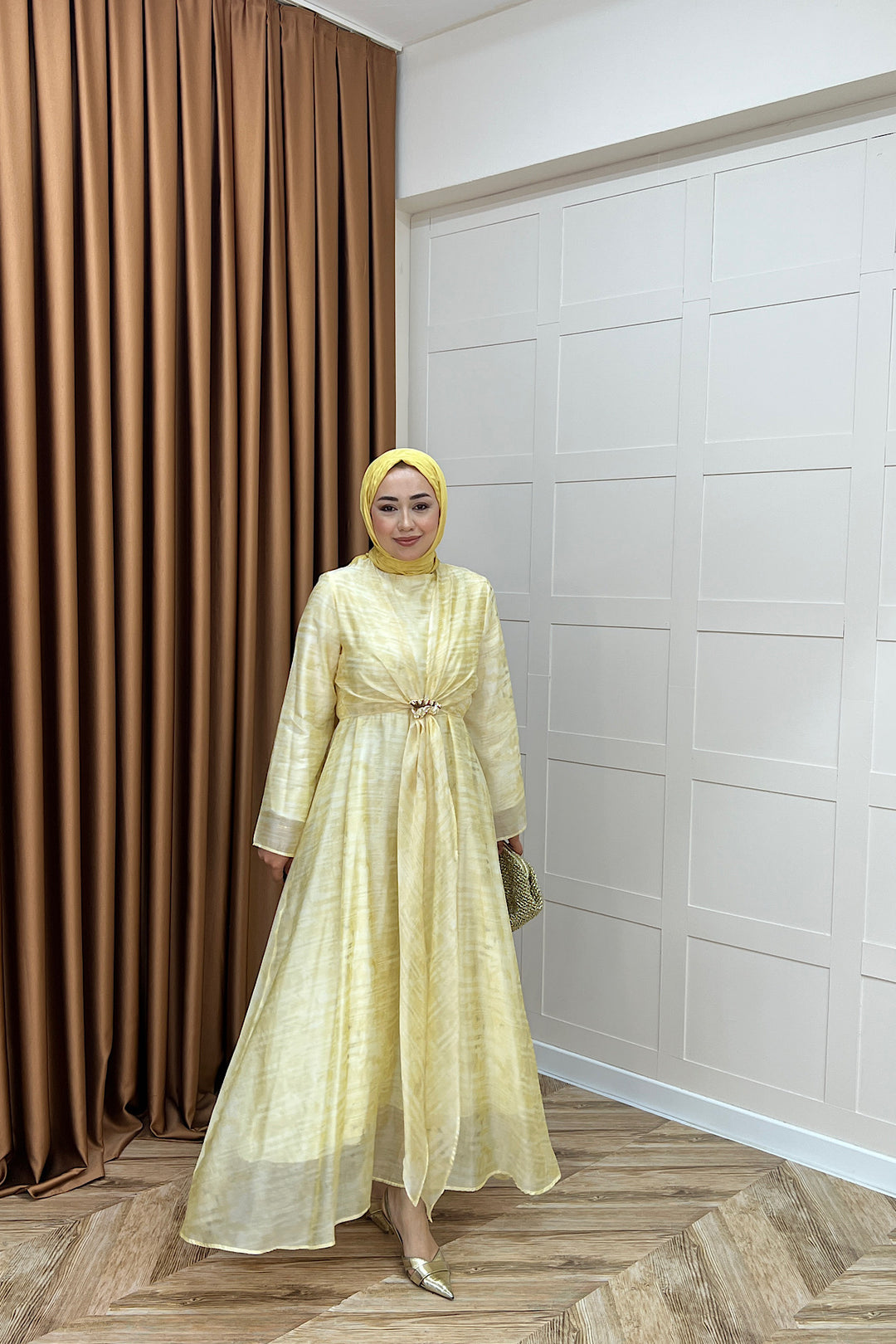 Liana Broş Detay Elbise Sarı 3104-SARI