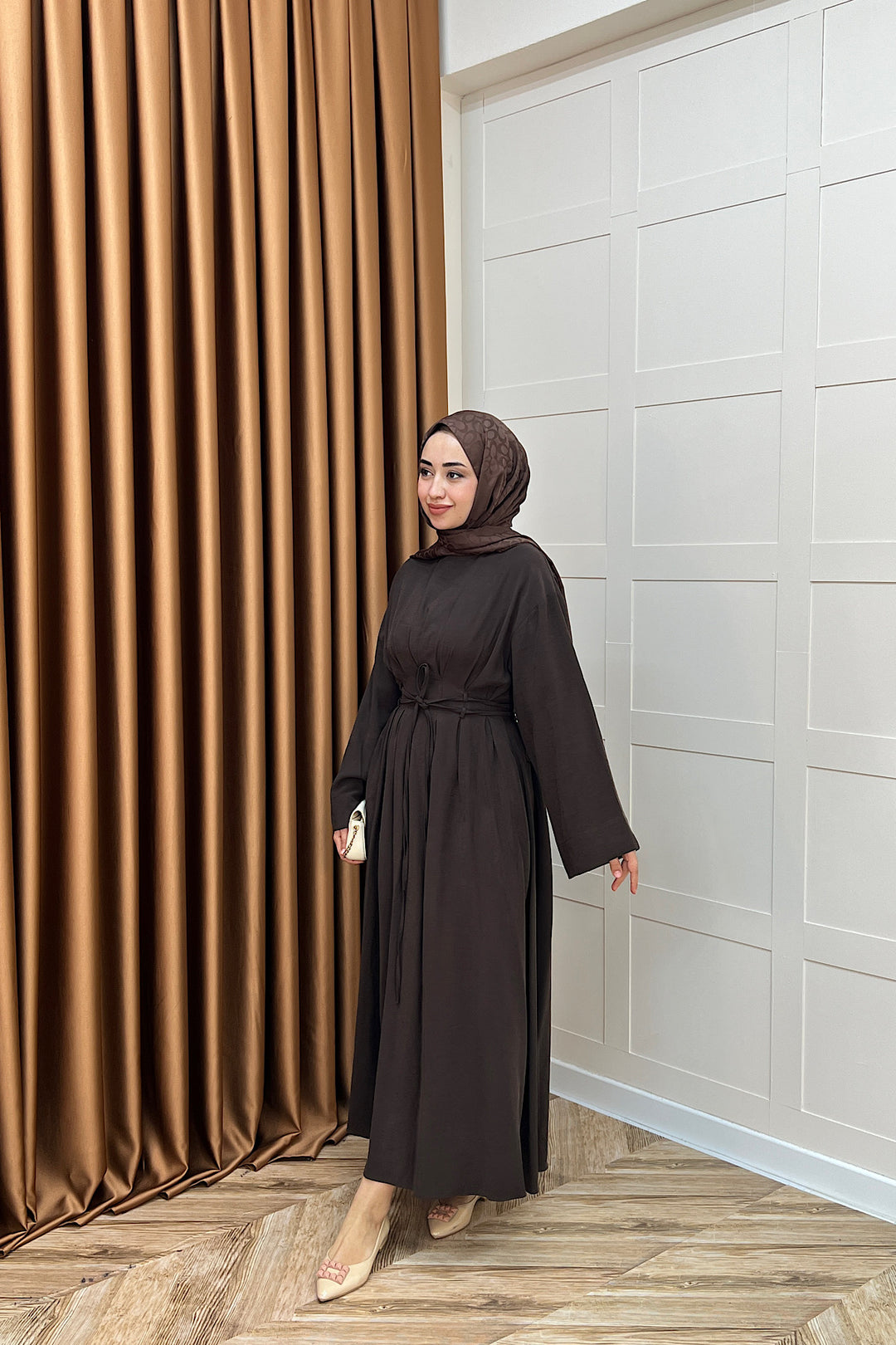 Belden Bağlamalı Cupra Elbise Kahverengi 5013-KAHVERENGI