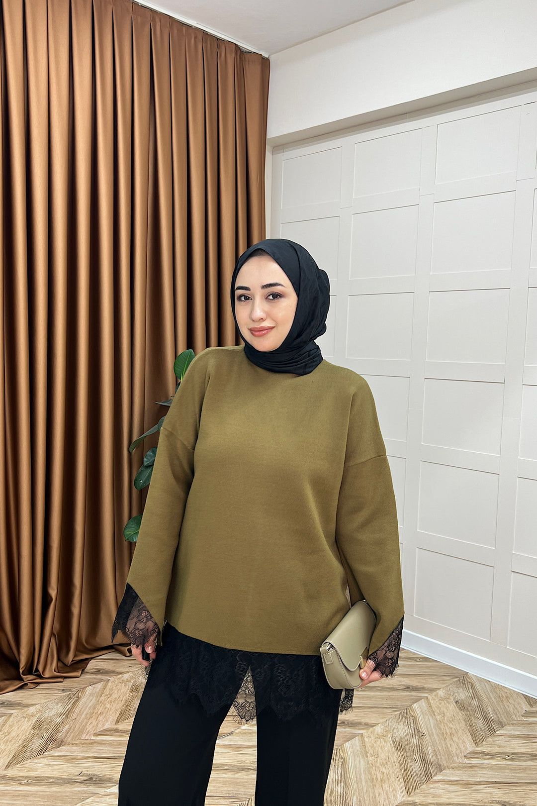 İbiza Dantel Detay Tunik Yağ Yeşili 26200-YAGYESILI