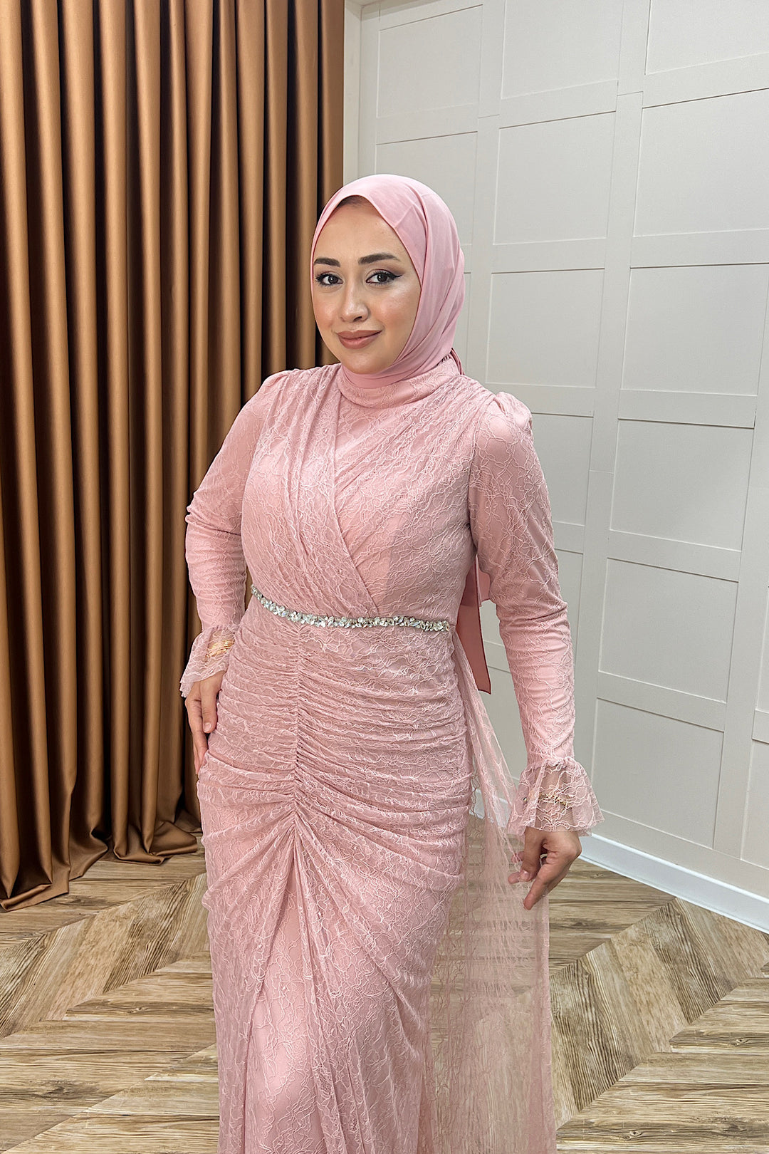 Sofia Taş Detay Dantel Abiye Pudra 3108-PUDRA