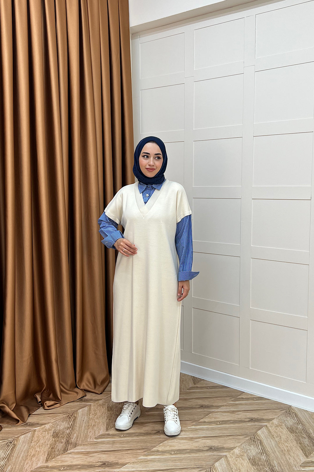 Samira Gömlek Detaylı Triko Elbise Krem 241110-KREM