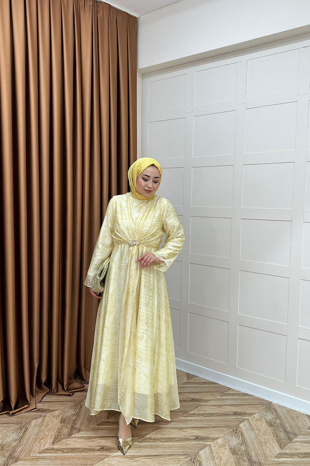 Liana Broş Detay Elbise Sarı 3104-SARI