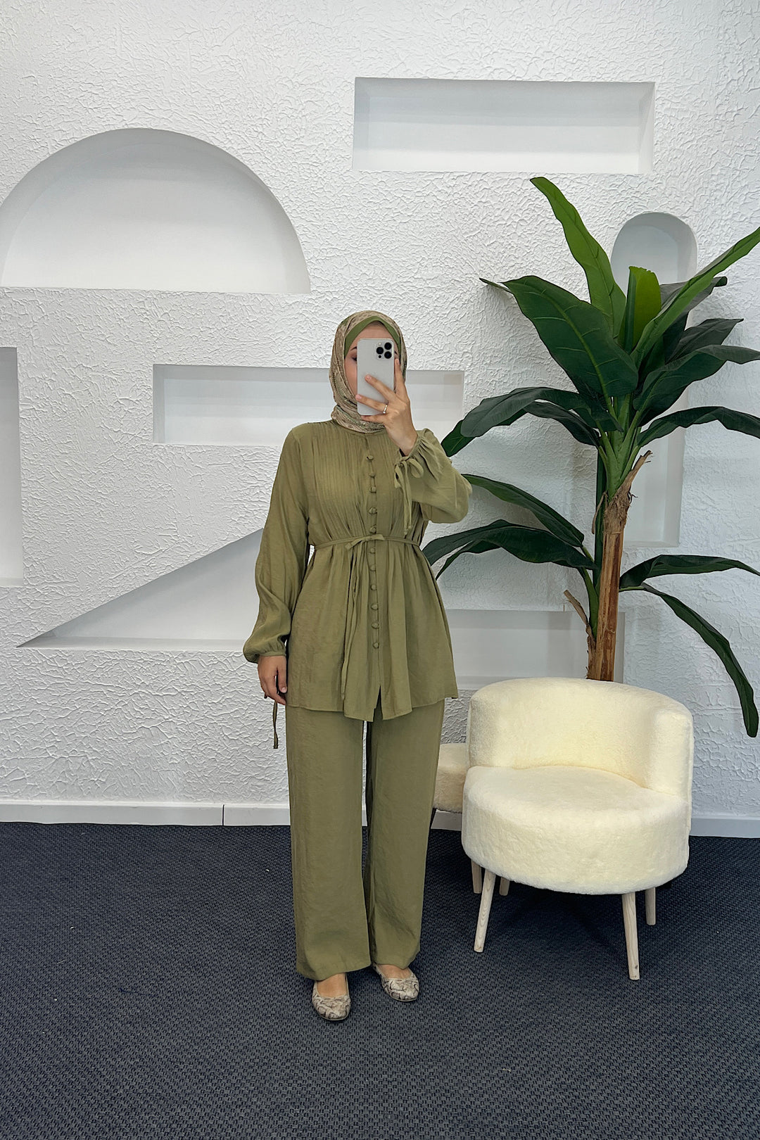 Kolları Bağcık Detay Önden Düğmeli Takım Yağ Yeşili 1944-YAGYESILI