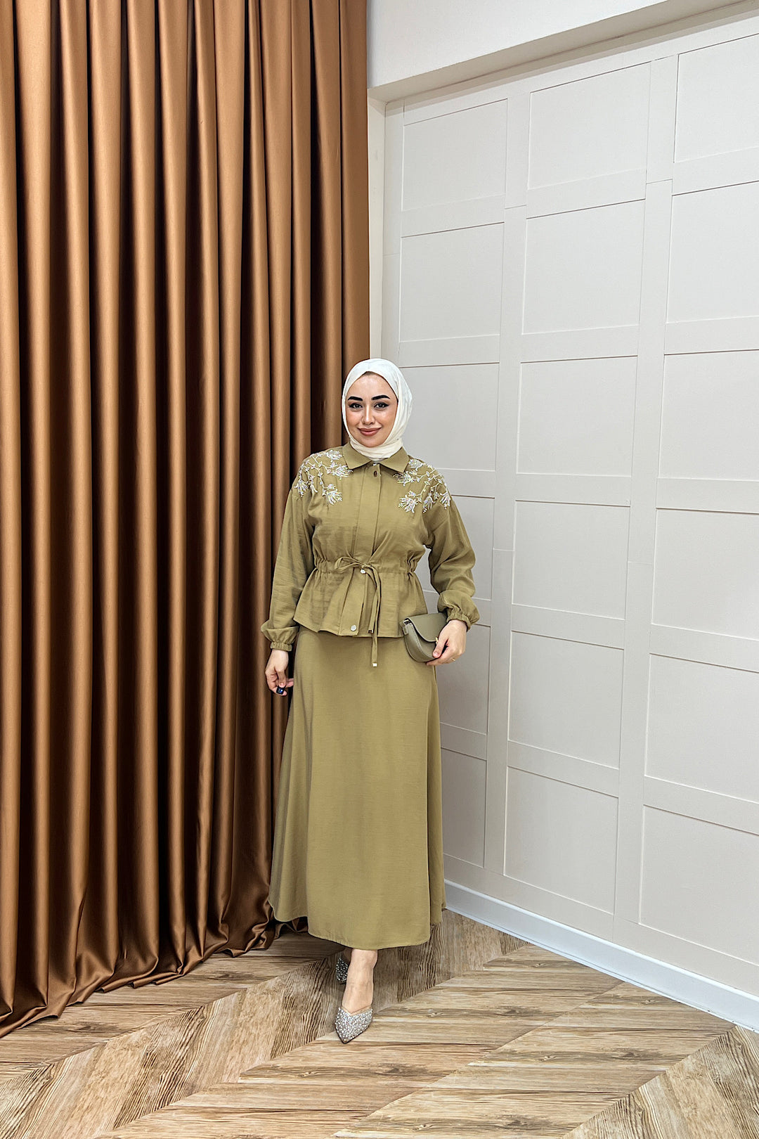 Laura Taş İşlemeli Etek Takım Yağ Yeşili 02969-YAGYESILI