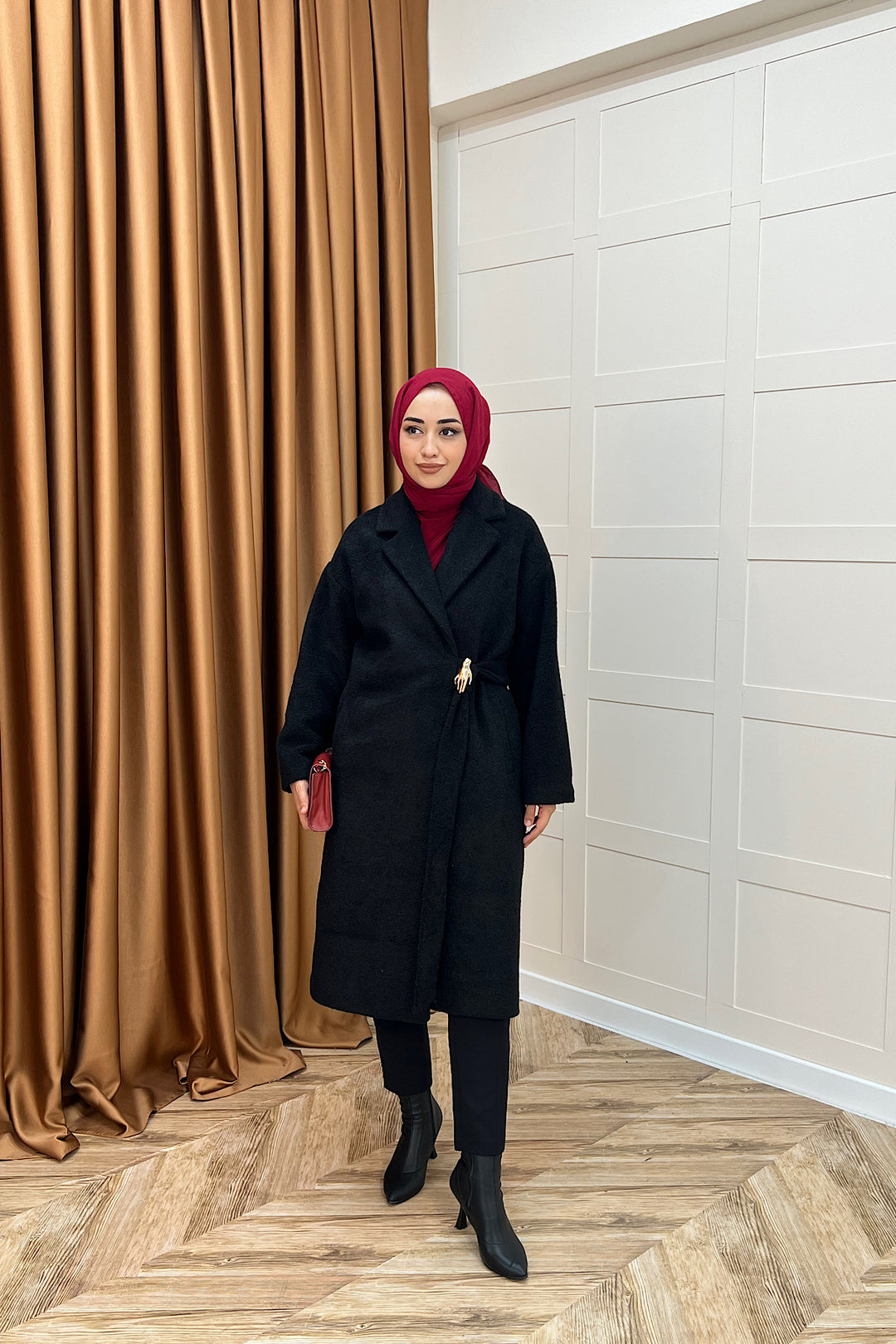 Yaren Premium Kumaş Broş Detay Kaban Siyah 5511-SIYAH