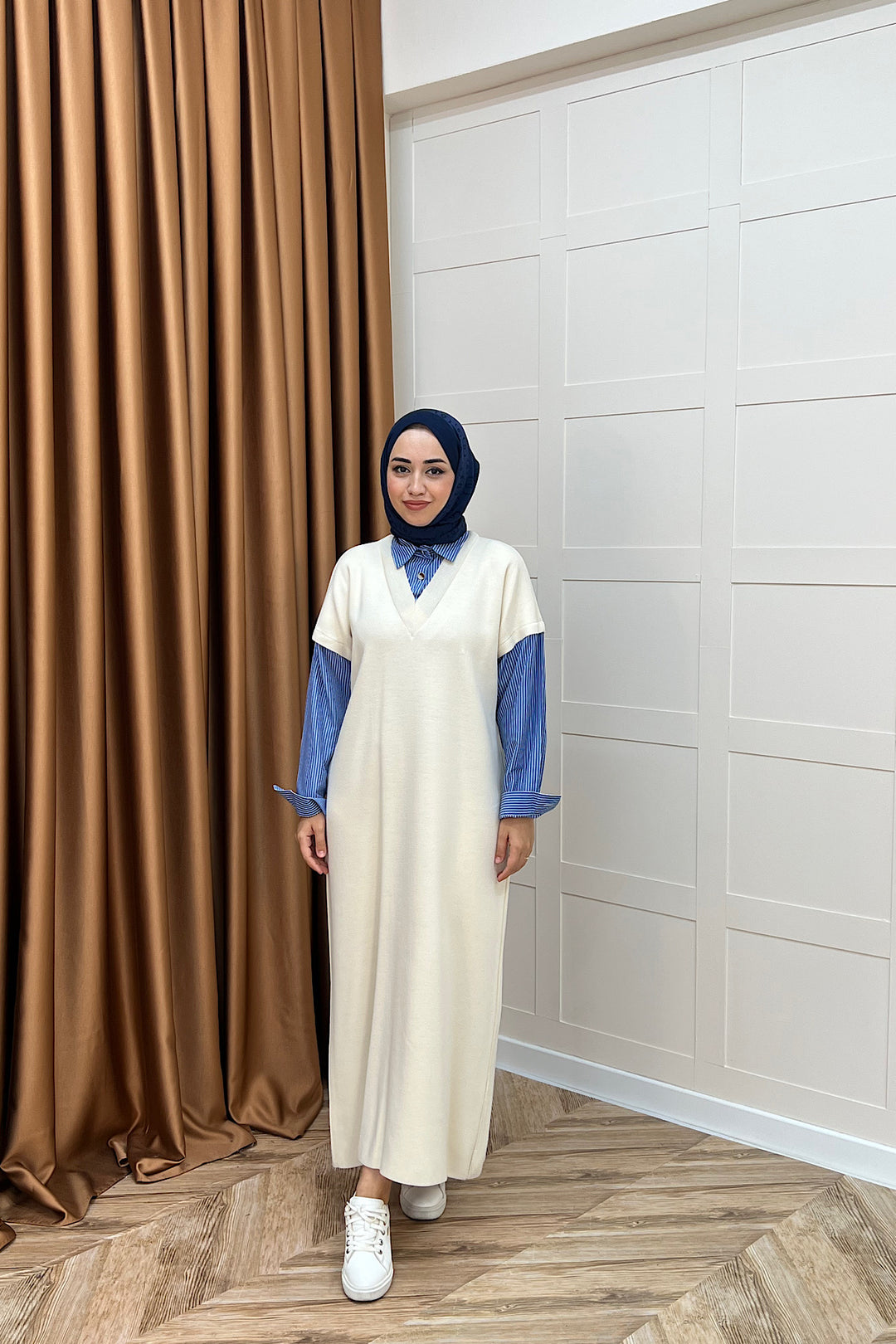 Samira Gömlek Detaylı Triko Elbise Krem 241110-KREM