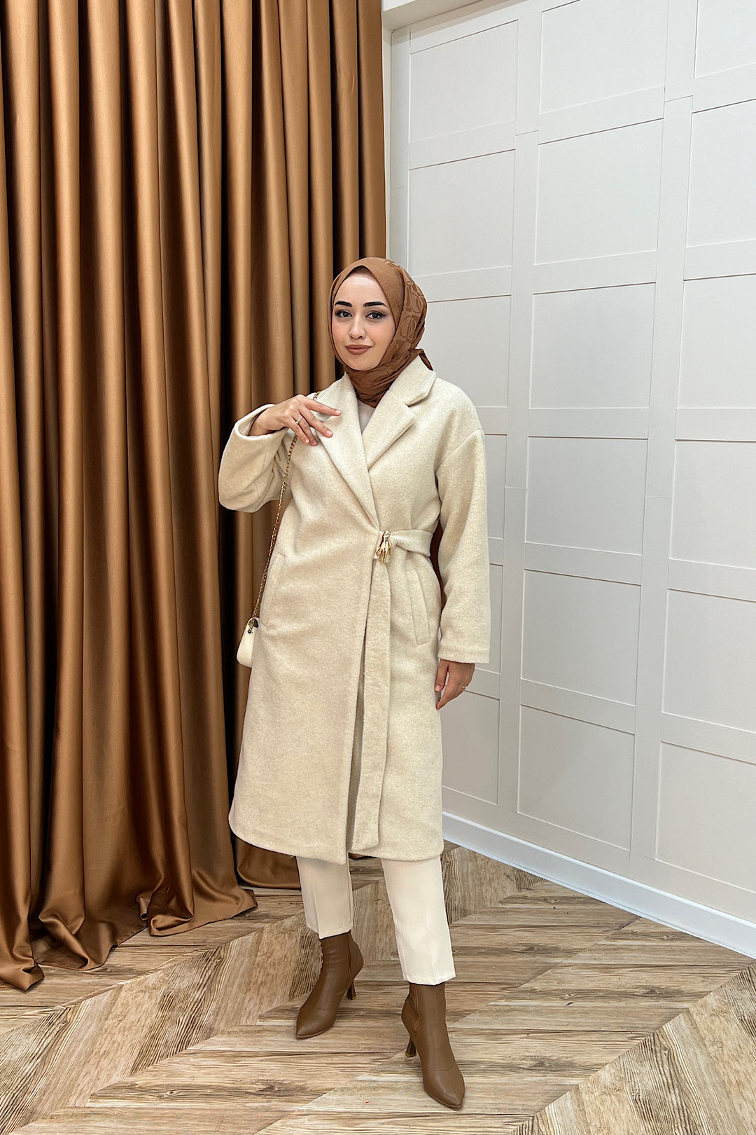 Yaren Premium Kumaş Broş Detay Kaban Taş 5511-TAS