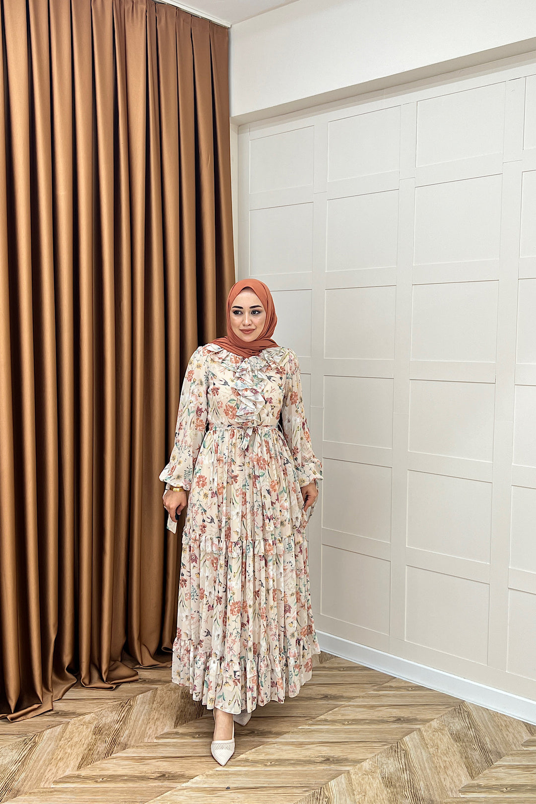 Loreno Yaka Detay Elbise Krem 03054-KREM
