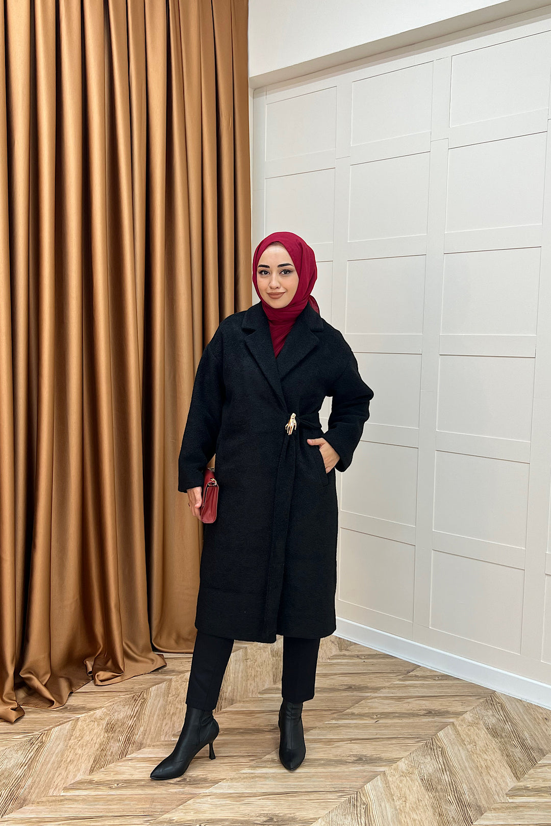 Yaren Premium Kumaş Broş Detay Kaban Siyah 5511-SIYAH