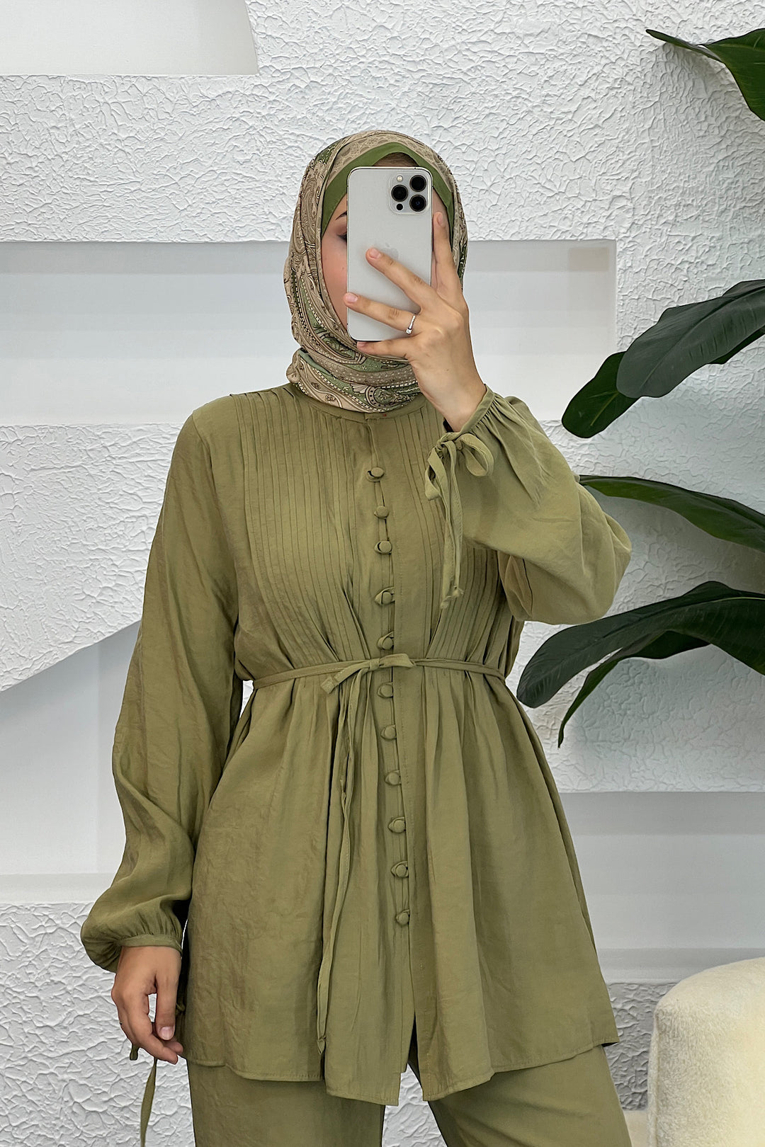 Kolları Bağcık Detay Önden Düğmeli Takım Yağ Yeşili 1944-YAGYESILI