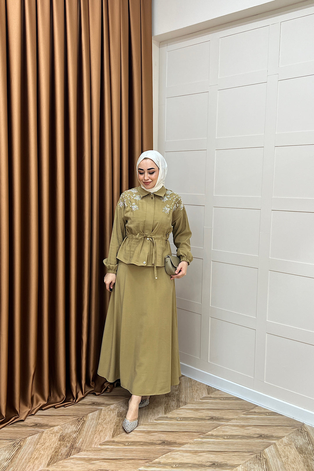 Laura Taş İşlemeli Etek Takım Yağ Yeşili 02969-YAGYESILI
