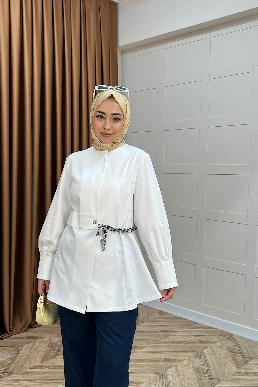 Wanda Fular Kemer Detay Gabardin Kap Beyaz 26029-BEYAZ