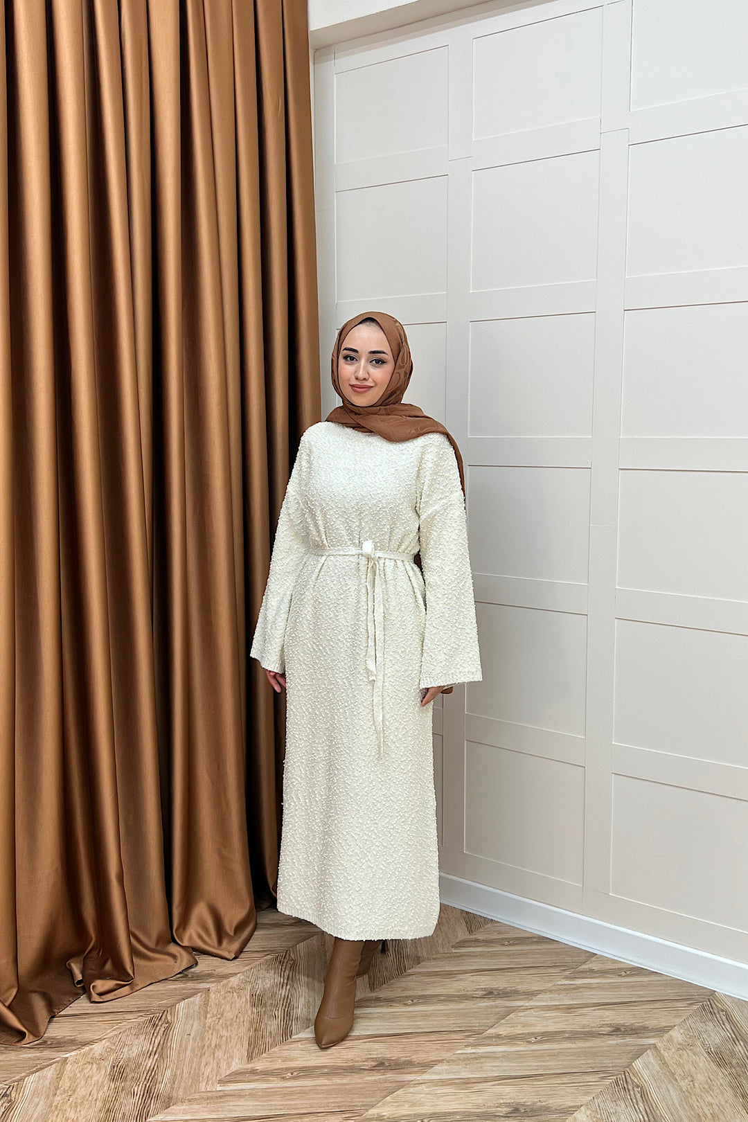 Yumoş Sim Karışımlı Salaş Triko Elbise Krem 252500-KREM