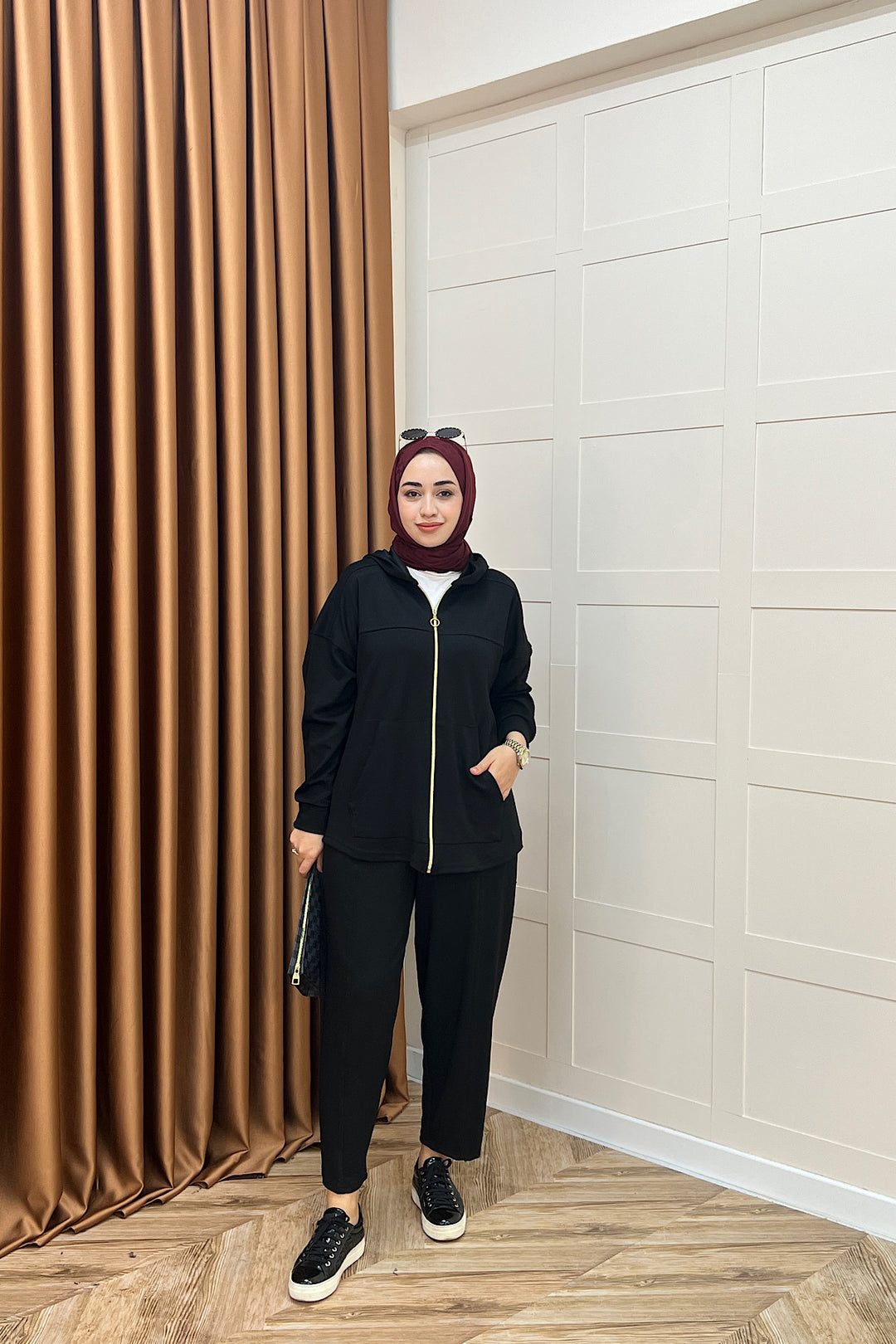 Efsa Kapüşonlu Takım Siyah 70149-SIYAH