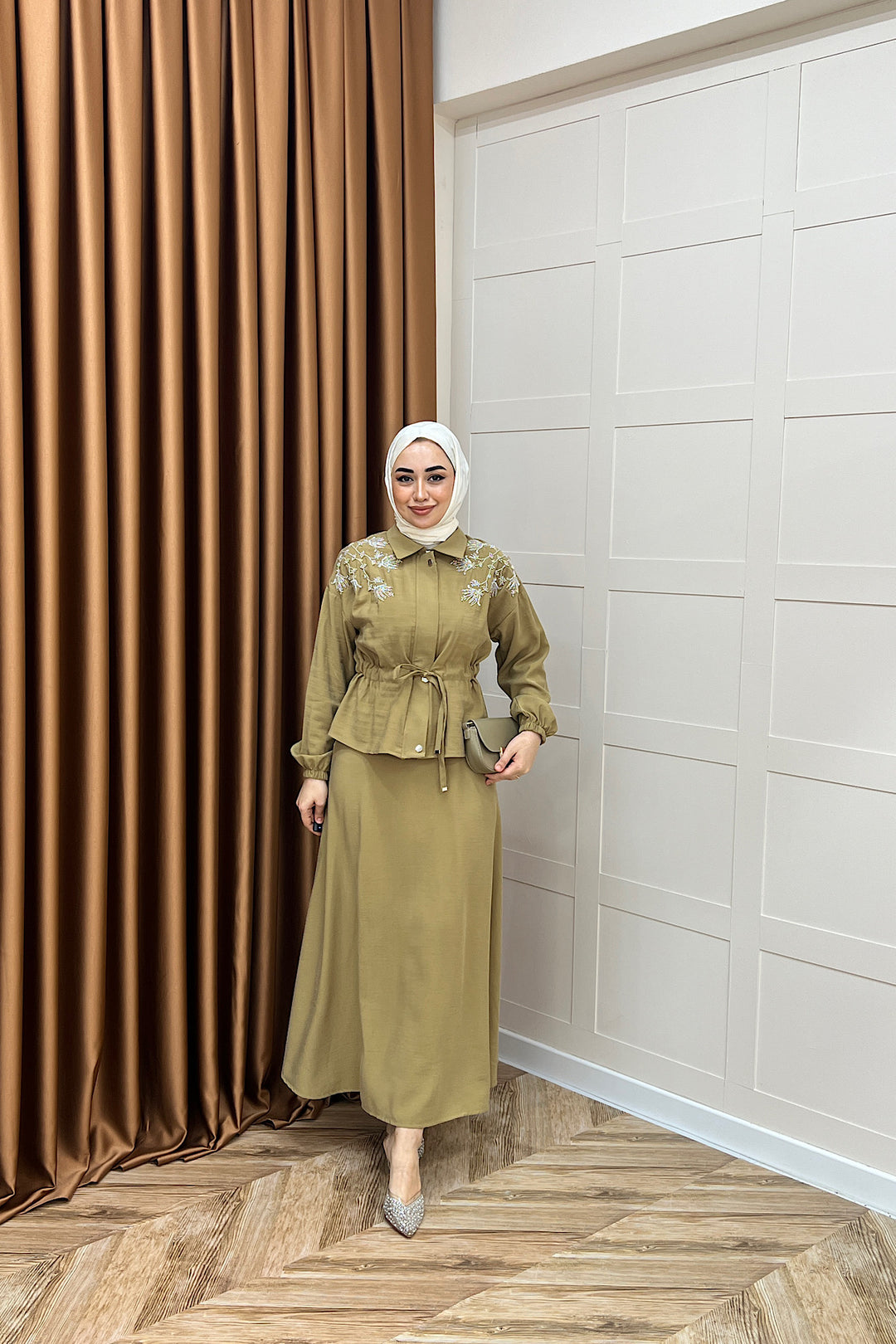 Laura Taş İşlemeli Etek Takım Yağ Yeşili 02969-YAGYESILI