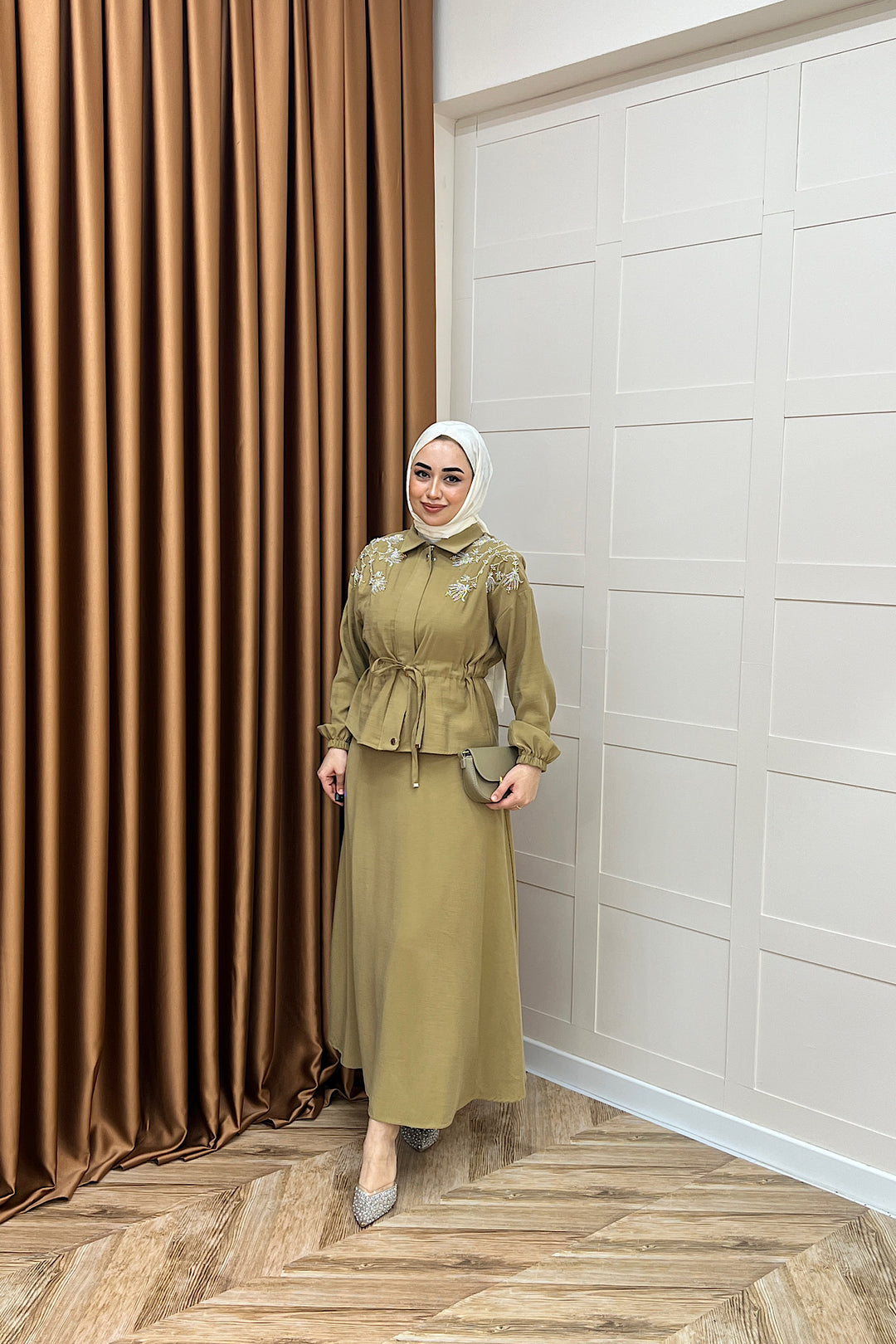 Laura Taş İşlemeli Etek Takım Yağ Yeşili 02969-YAGYESILI