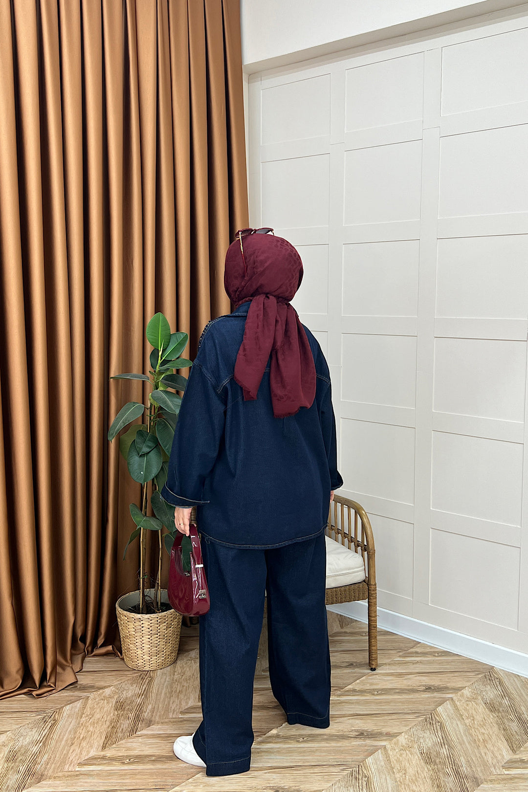Reyna Taş İşlemeli Kot Takım Lacivert 62806-LACIVERT