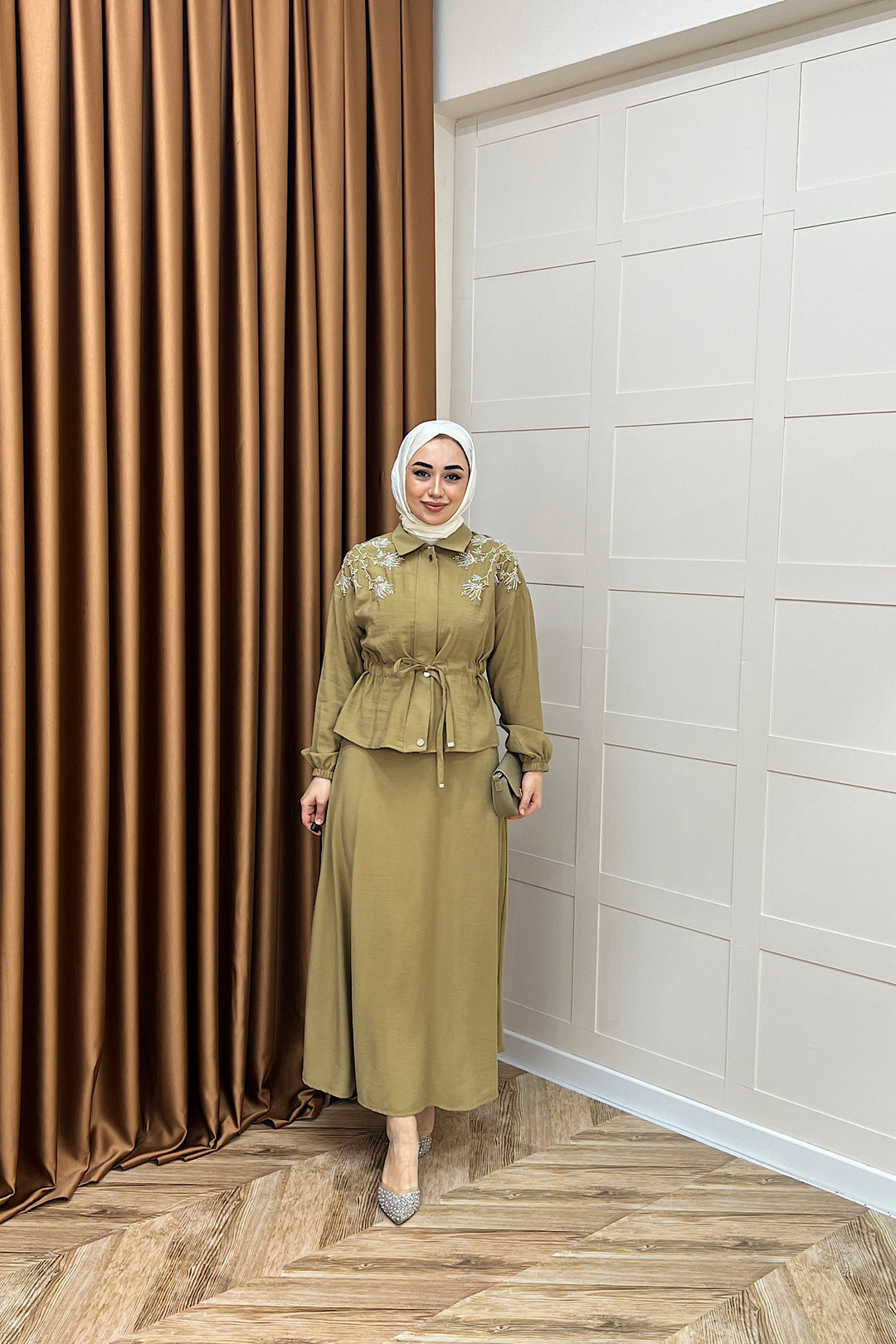 Laura Taş İşlemeli Etek Takım Yağ Yeşili 02969-YAGYESILI