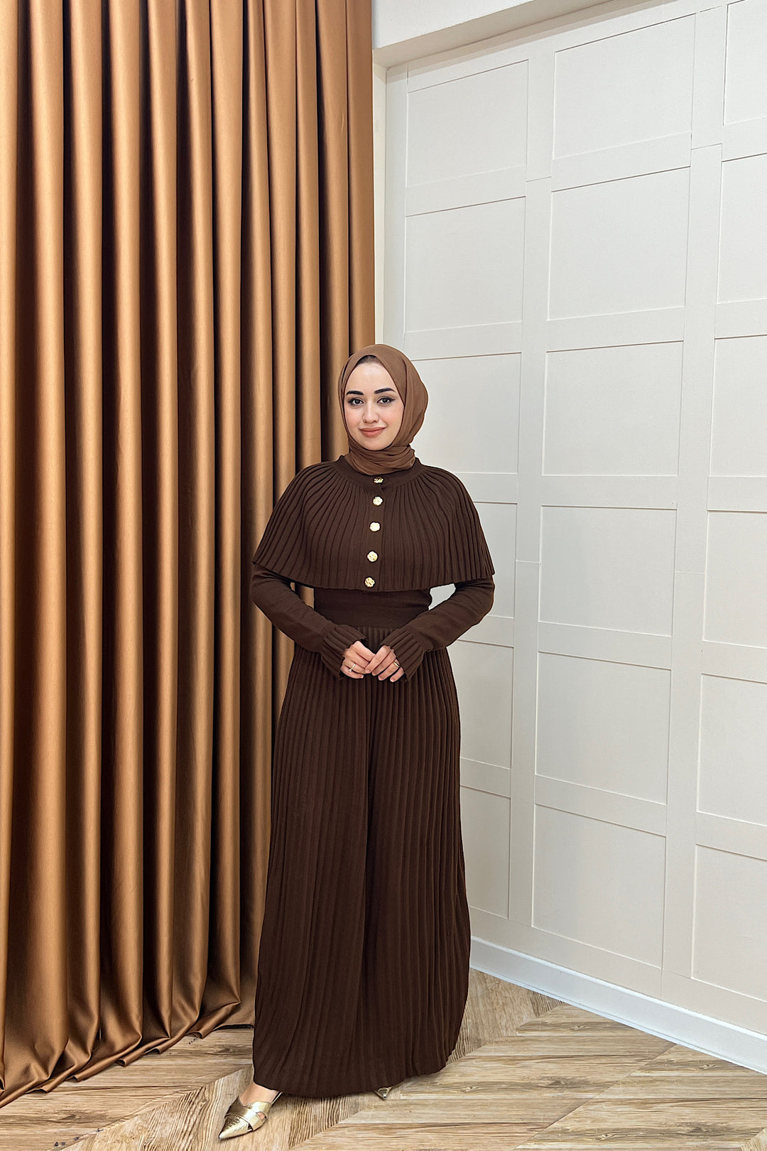 Kelebek Pelerinli Triko Elbise Kahverengi 10200-KAHVERENGI