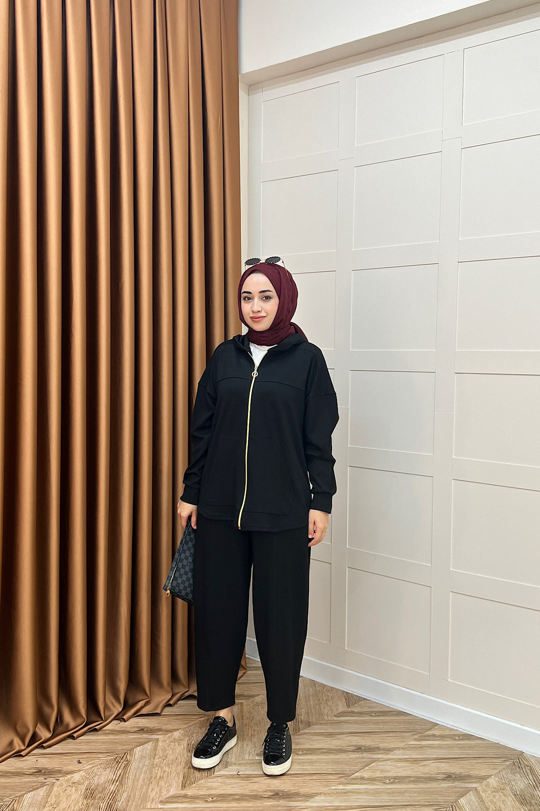 Efsa Kapüşonlu Takım Siyah 70149-SIYAH