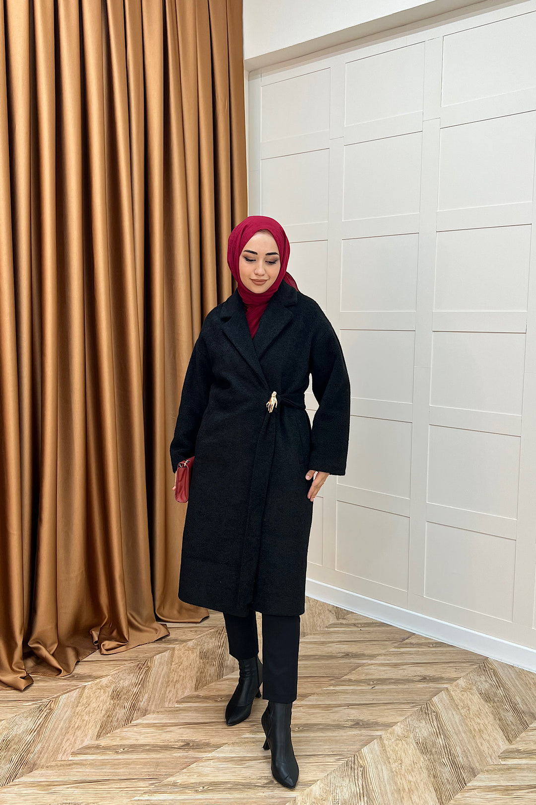 Yaren Premium Kumaş Broş Detay Kaban Siyah 5511-SIYAH