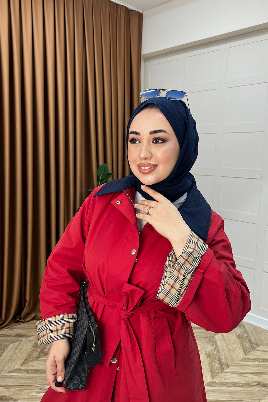 Dora Kuşaklı Uzun Trençkot Kırmızı 62613-KIRMIZI