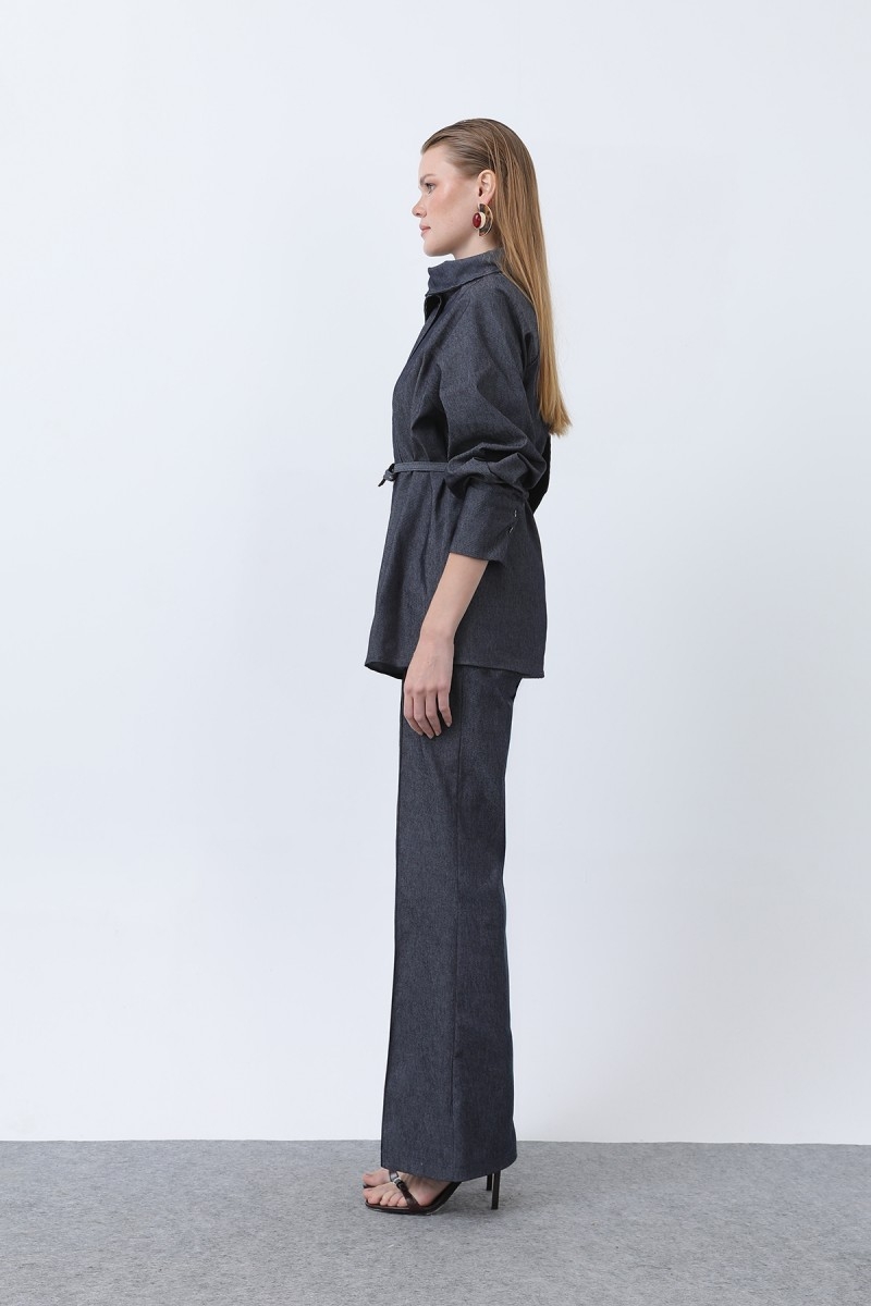 Kadın Kruvaze Yaka Kemer Detaylı Pantolonlu Denim Takım-Füme - 4