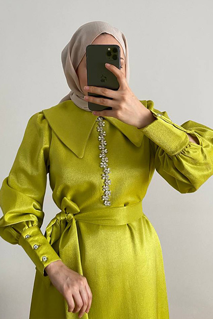 Önü Taşlı Tafta Elbise Yağ Yeşili - Thumbnail