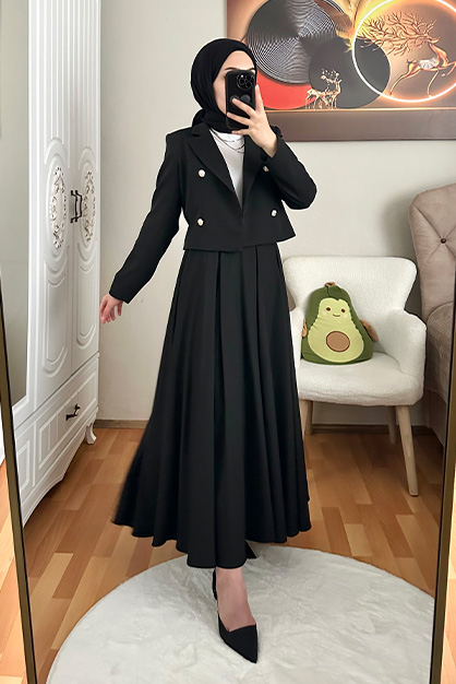 Pilikaşe Etekli Takım Siyah 